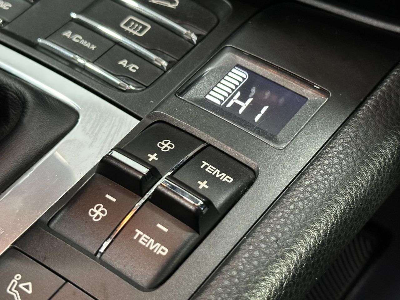 2017 PORSCHE MACAN 2017 PORSCHE MACAN