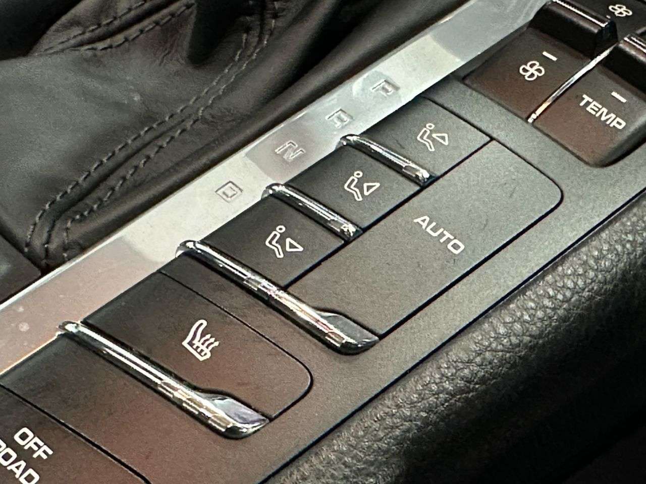 2017 PORSCHE MACAN 2017 PORSCHE MACAN