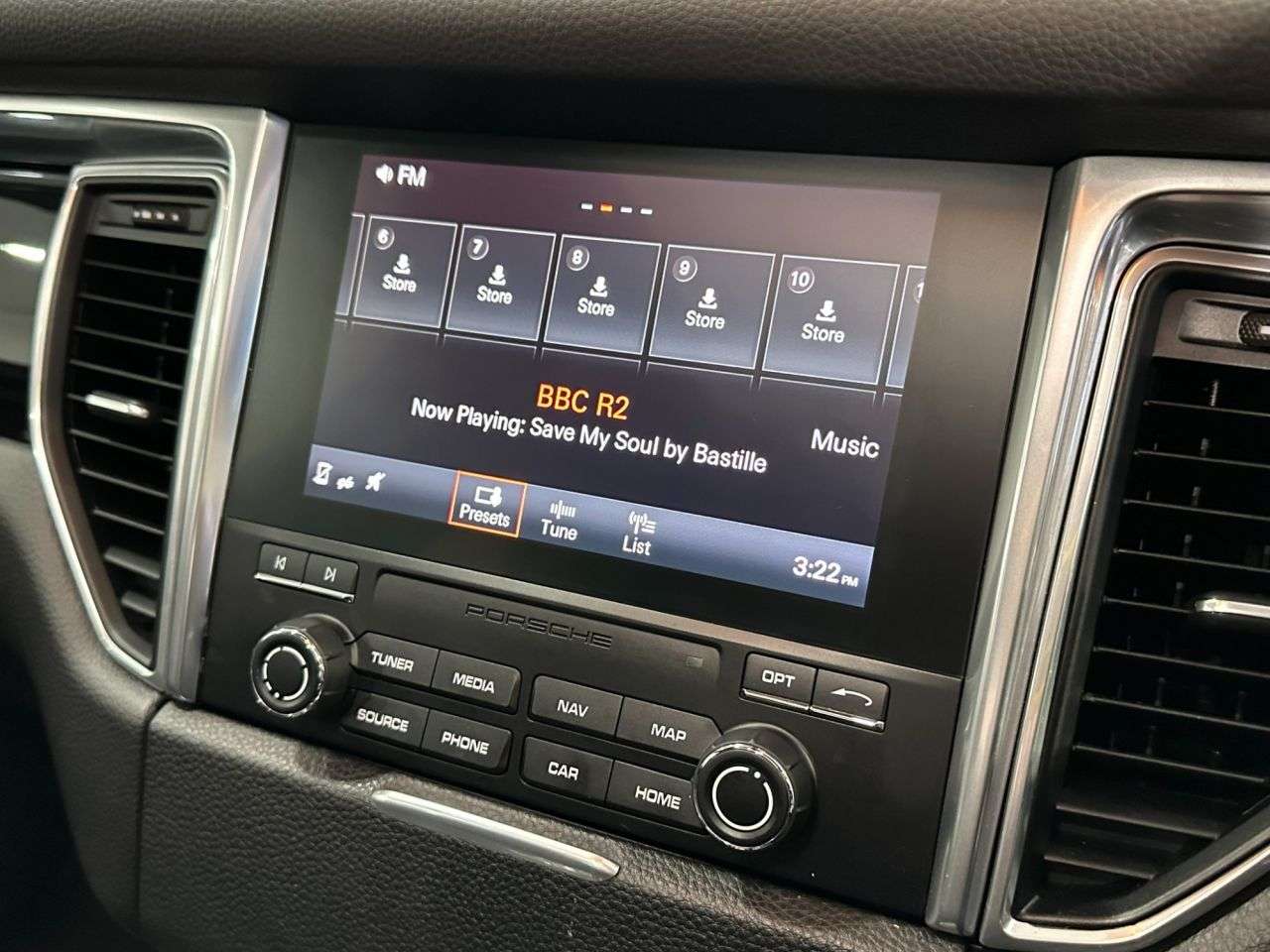 2017 PORSCHE MACAN 2017 PORSCHE MACAN