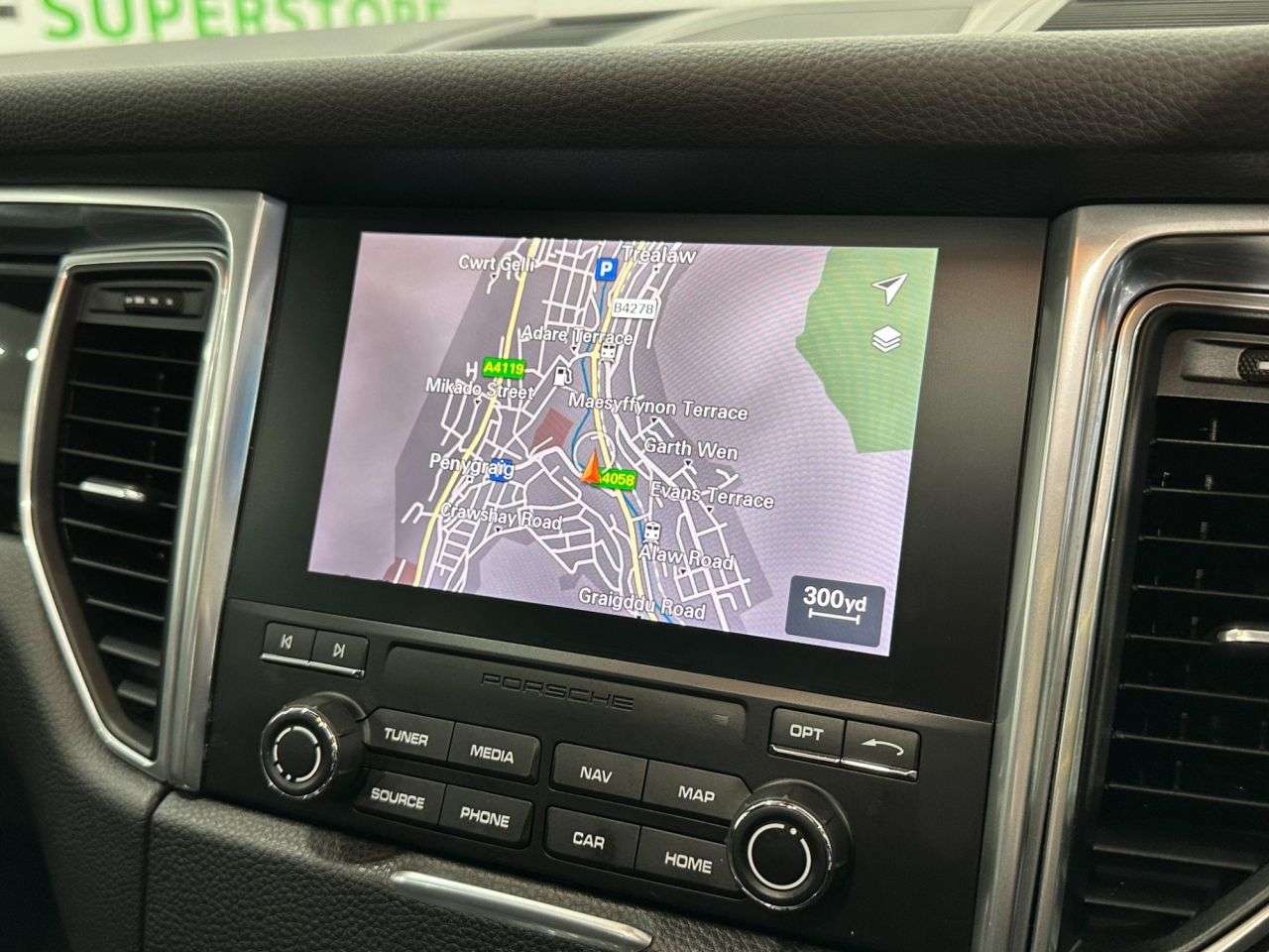 2017 PORSCHE MACAN 2017 PORSCHE MACAN