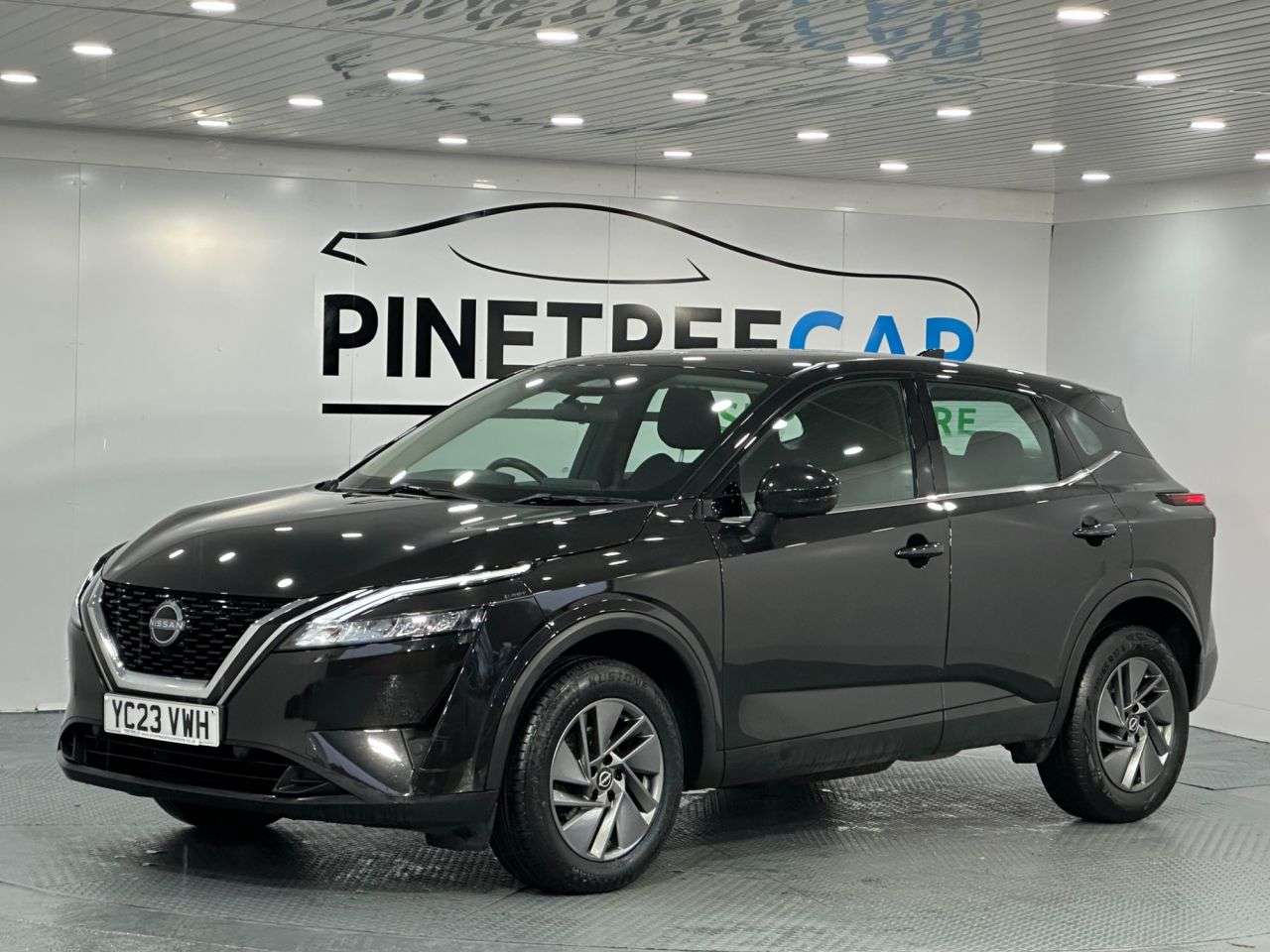 A 2023 NISSAN QASHQAI 1.3 DIG-T MHEV Acenta Premium SUV 5dr Petrol Hybrid Manual Euro 6 (s/s) (14 A 2023 NISSAN QASHQAI 1.3 DIG-T MHEV Acenta Premium SUV 5dr Petrol Hybrid Manual Euro 6 (s/s) (14