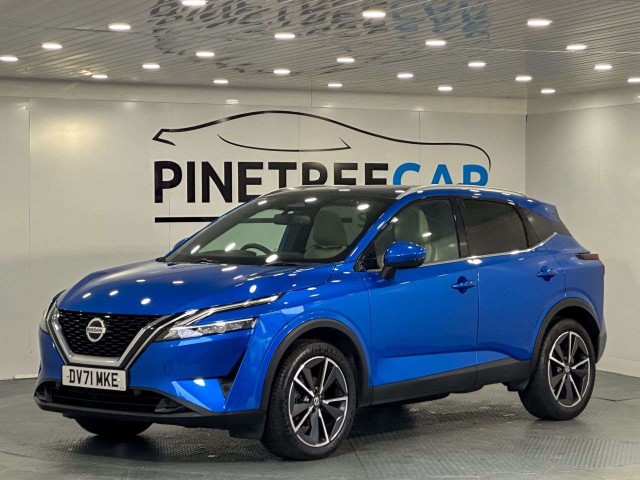 A 2021 NISSAN QASHQAI 1.3 DIG-T MHEV Tekna SUV 5dr Petrol Hybrid Manual Euro 6 (s/s) (140 ps) A 2021 NISSAN QASHQAI 1.3 DIG-T MHEV Tekna SUV 5dr Petrol Hybrid Manual Euro 6 (s/s) (140 ps)