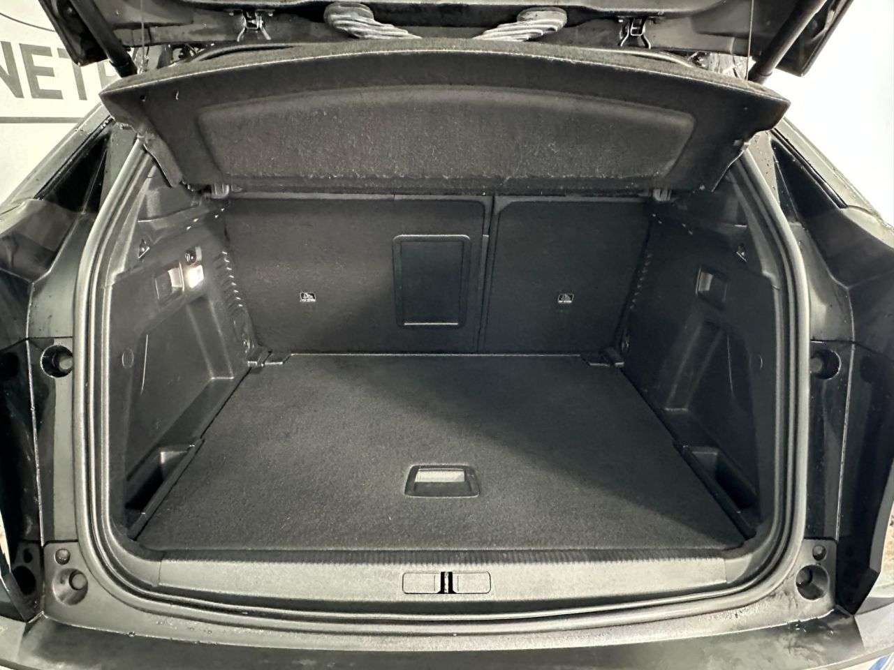 2019 PEUGEOT 3008 2019 PEUGEOT 3008