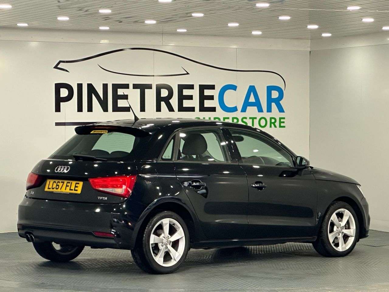2017 AUDI A1 2017 AUDI A1