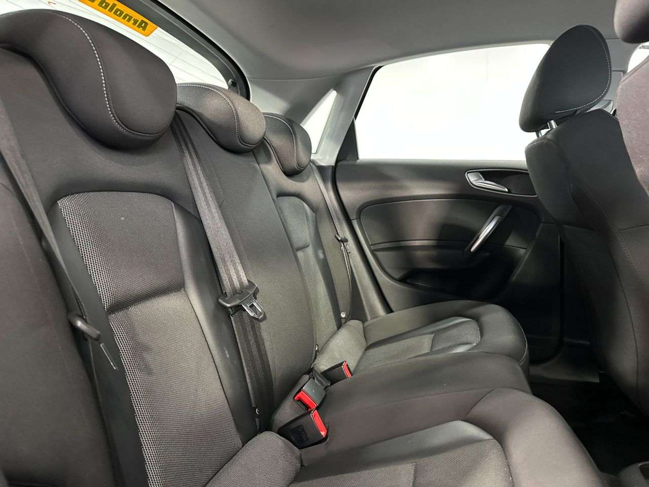 2017 AUDI A1 2017 AUDI A1