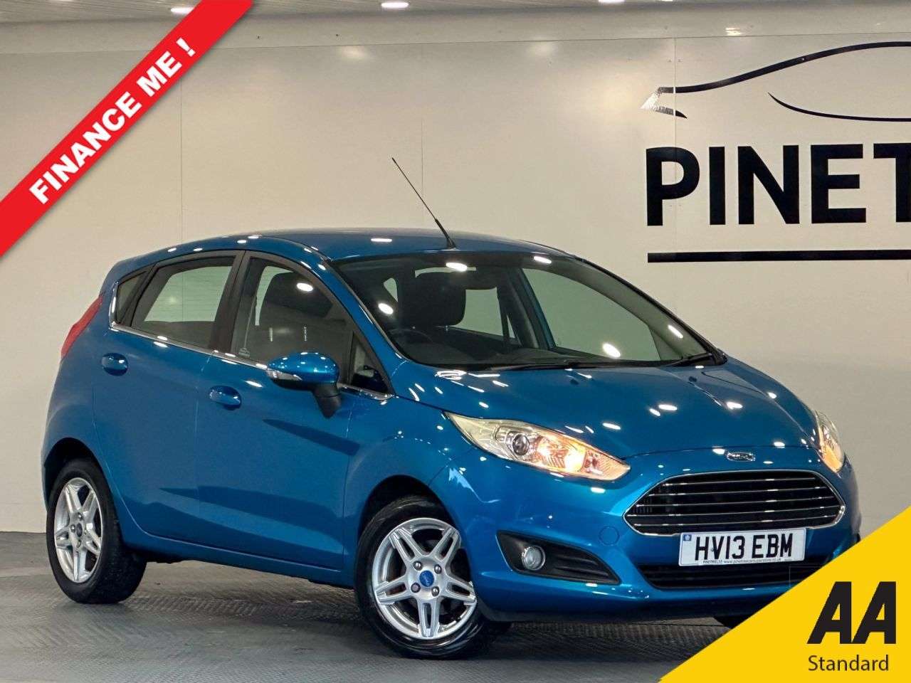 A 2013 FORD FIESTA 1.0T EcoBoost Zetec Hatchback 5dr Petrol Manual Euro 5 (s/s) (100 ps) A 2013 FORD FIESTA 1.0T EcoBoost Zetec Hatchback 5dr Petrol Manual Euro 5 (s/s) (100 ps)