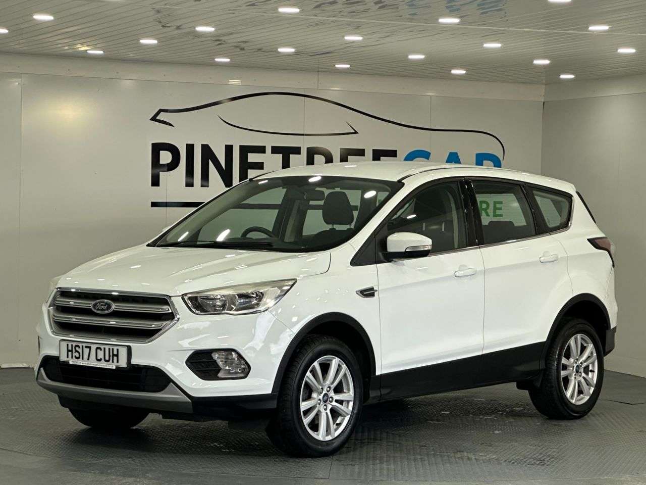 A 2017 FORD KUGA 1.5T EcoBoost Zetec SUV 5dr Petrol Manual Euro 6 (s/s) (120 ps) A 2017 FORD KUGA 1.5T EcoBoost Zetec SUV 5dr Petrol Manual Euro 6 (s/s) (120 ps)