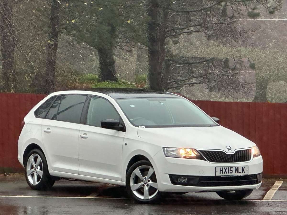 Check out this Skoda Rapid Spaceback 2015 Petrol Manual