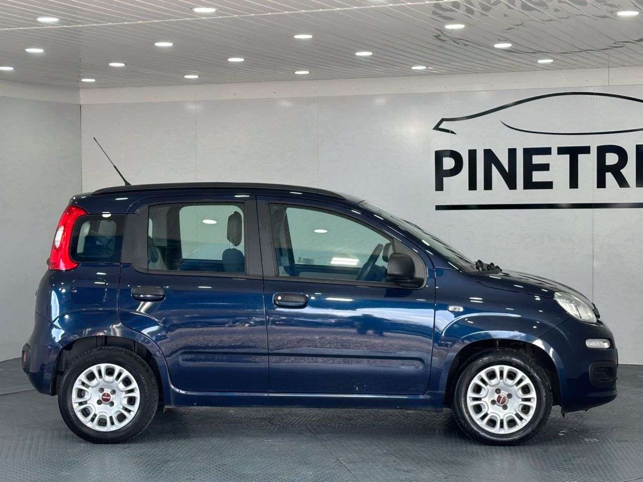 2017 FIAT PANDA 2017 FIAT PANDA