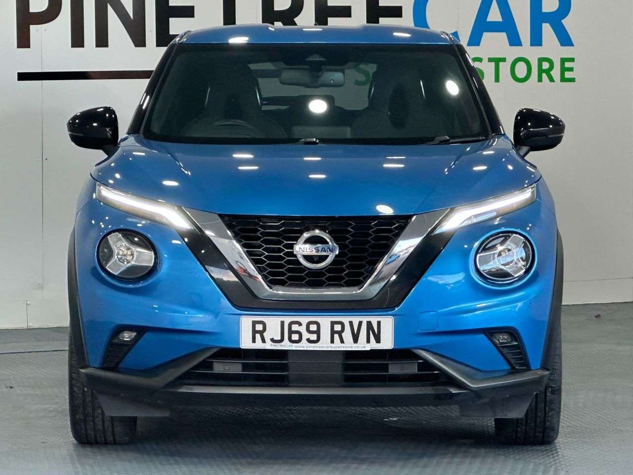 A 2020 NISSAN JUKE 1.0 DIG-T Tekna SUV 5dr Petrol DCT Auto Euro 6 (s/s) (117 ps) A 2020 NISSAN JUKE 1.0 DIG-T Tekna SUV 5dr Petrol DCT Auto Euro 6 (s/s) (117 ps)