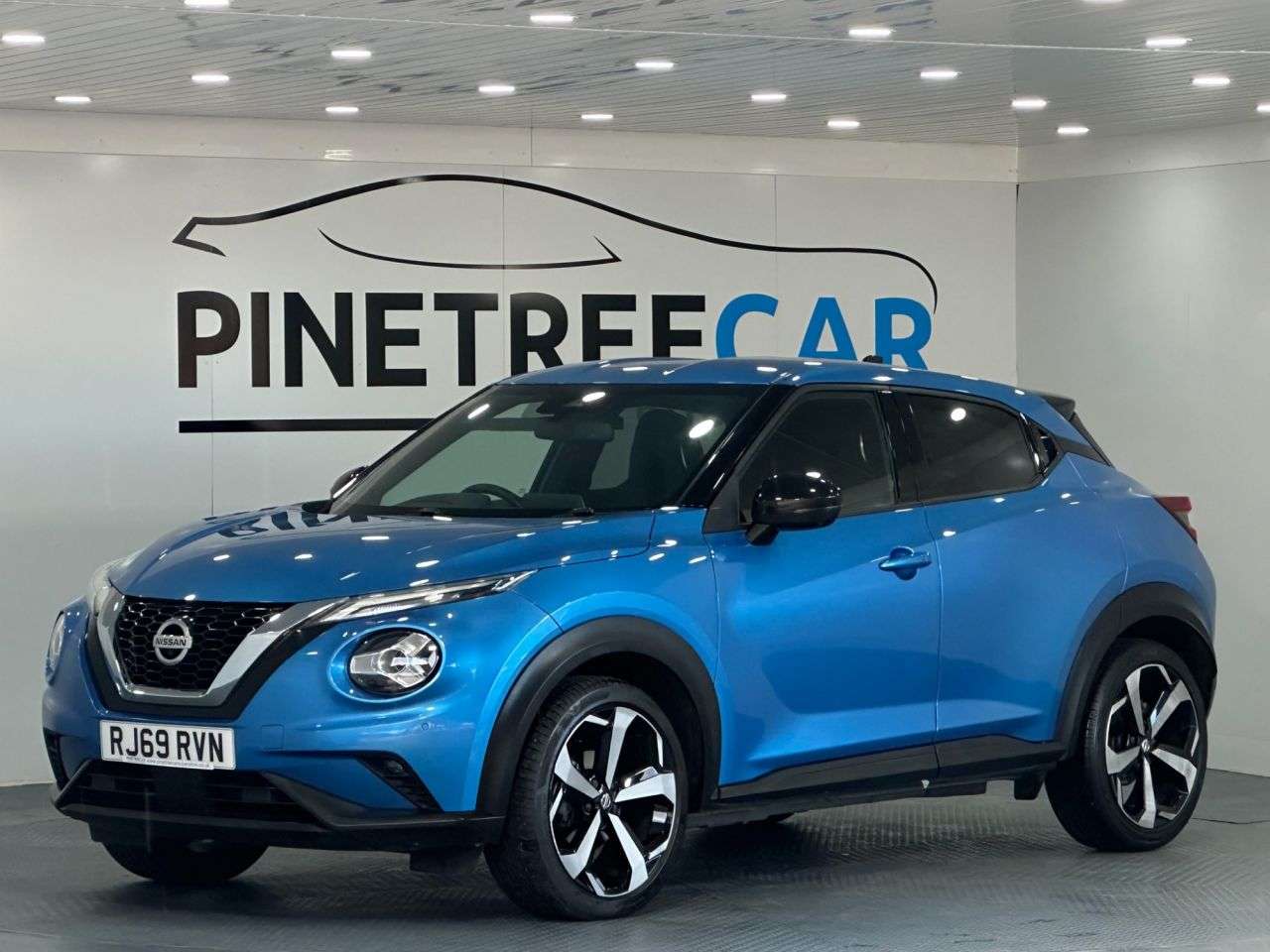 A 2020 NISSAN JUKE 1.0 DIG-T Tekna SUV 5dr Petrol DCT Auto Euro 6 (s/s) (117 ps) A 2020 NISSAN JUKE 1.0 DIG-T Tekna SUV 5dr Petrol DCT Auto Euro 6 (s/s) (117 ps)