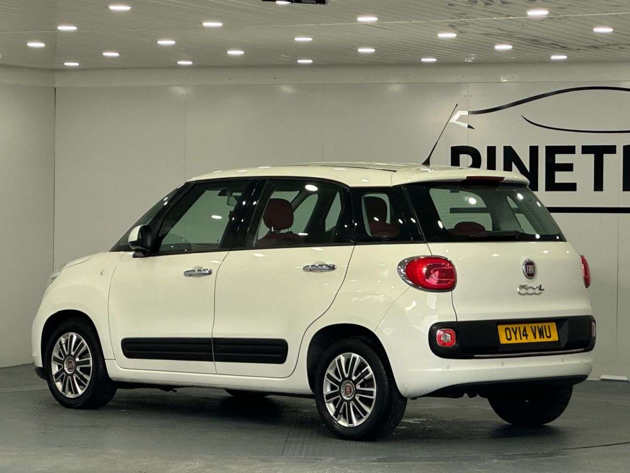 2014 FIAT 500L 2014 FIAT 500L