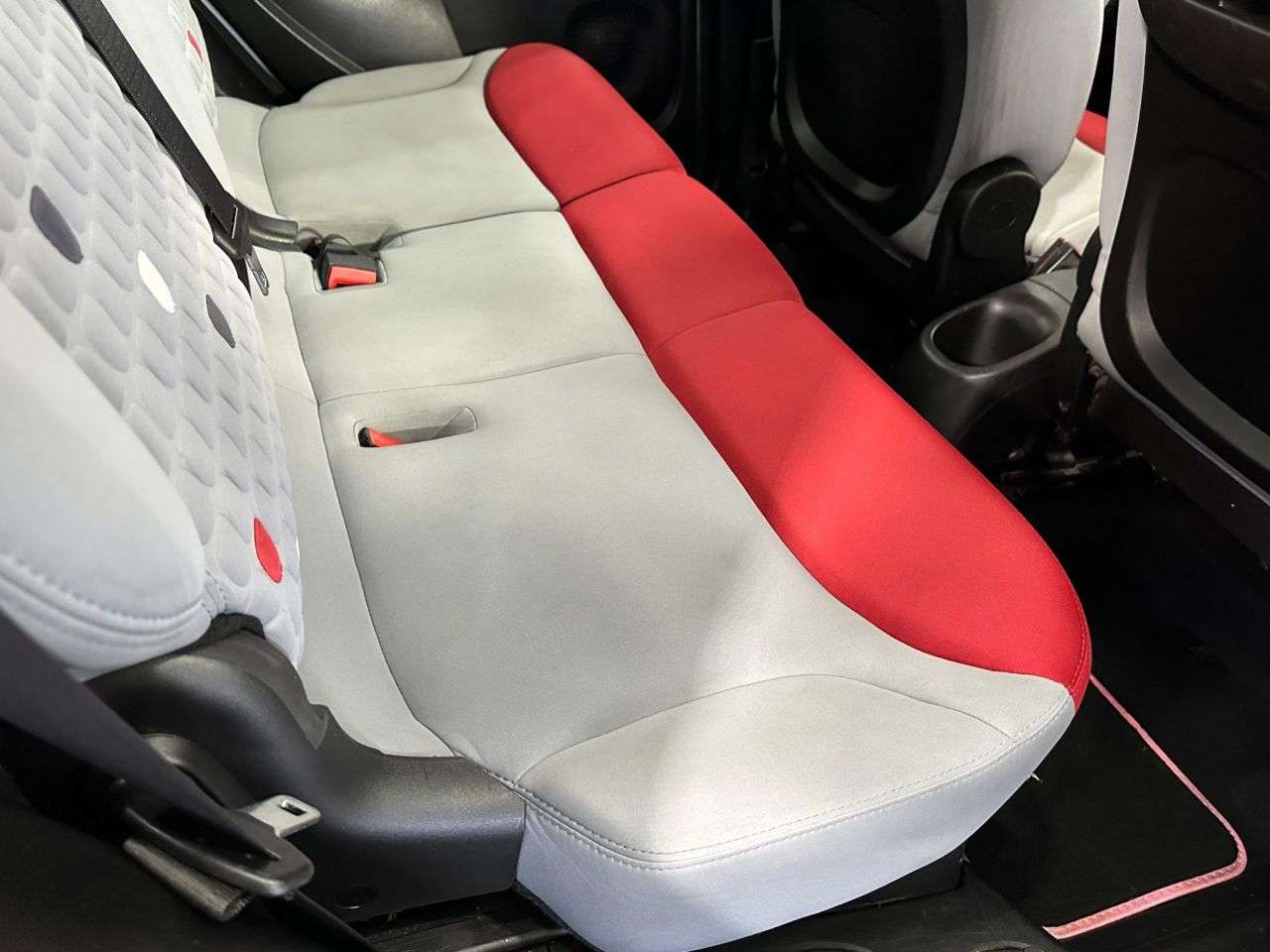 2014 FIAT 500L 2014 FIAT 500L