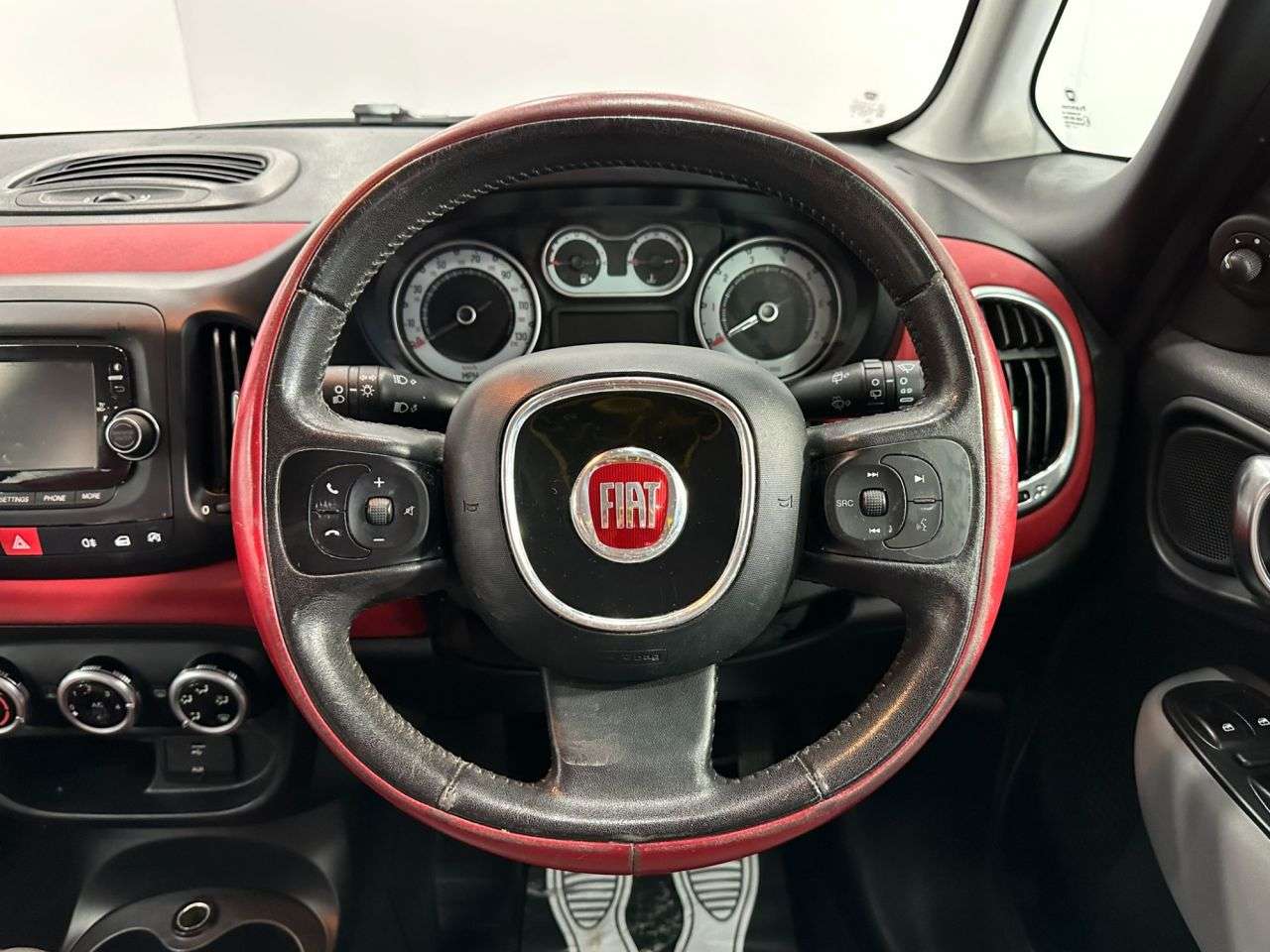2014 FIAT 500L 2014 FIAT 500L