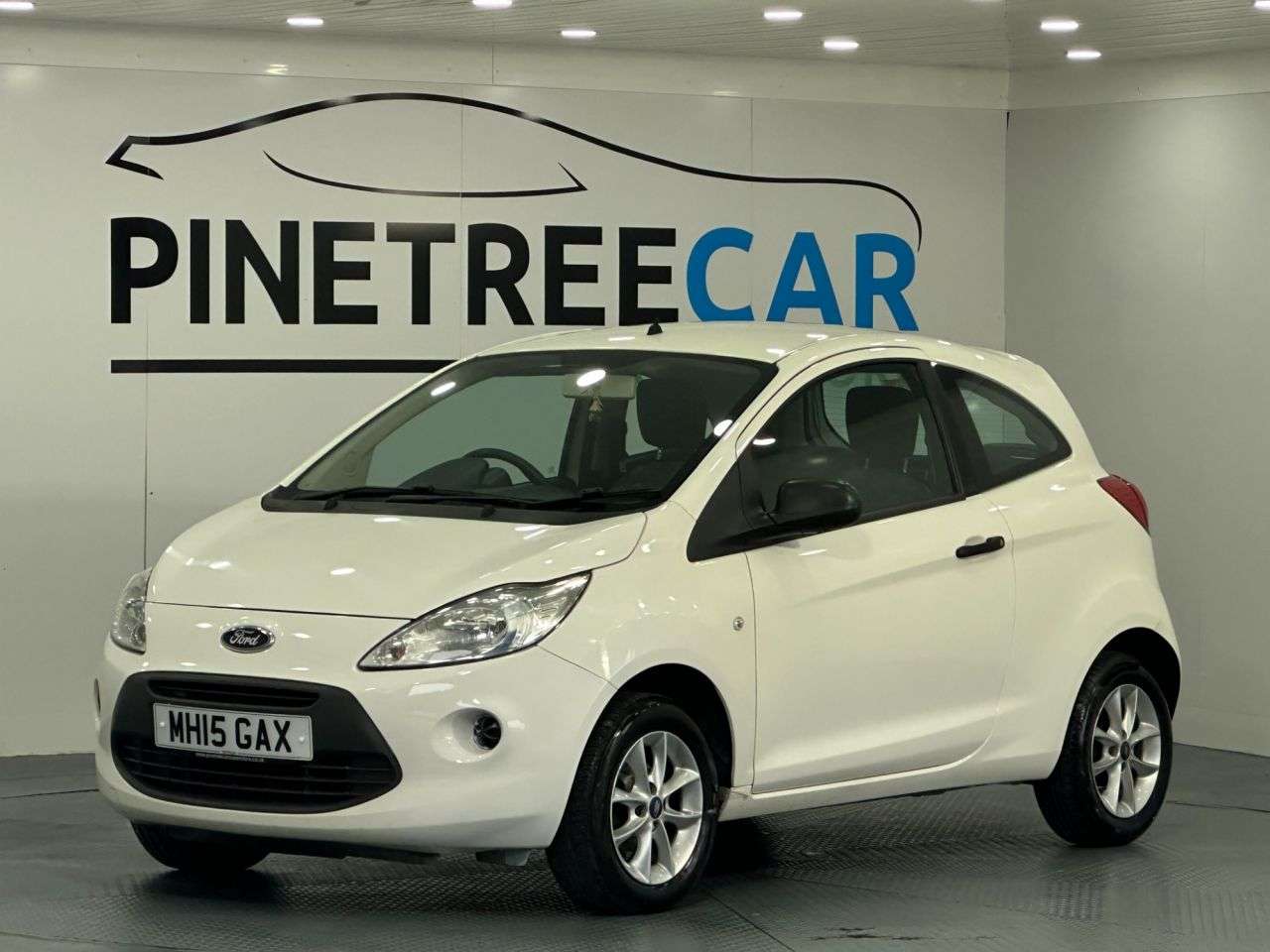 A 2015 FORD KA 1.2 Studio Hatchback 3dr Petrol Manual Euro 5 (s/s) (69 ps) A 2015 FORD KA 1.2 Studio Hatchback 3dr Petrol Manual Euro 5 (s/s) (69 ps)