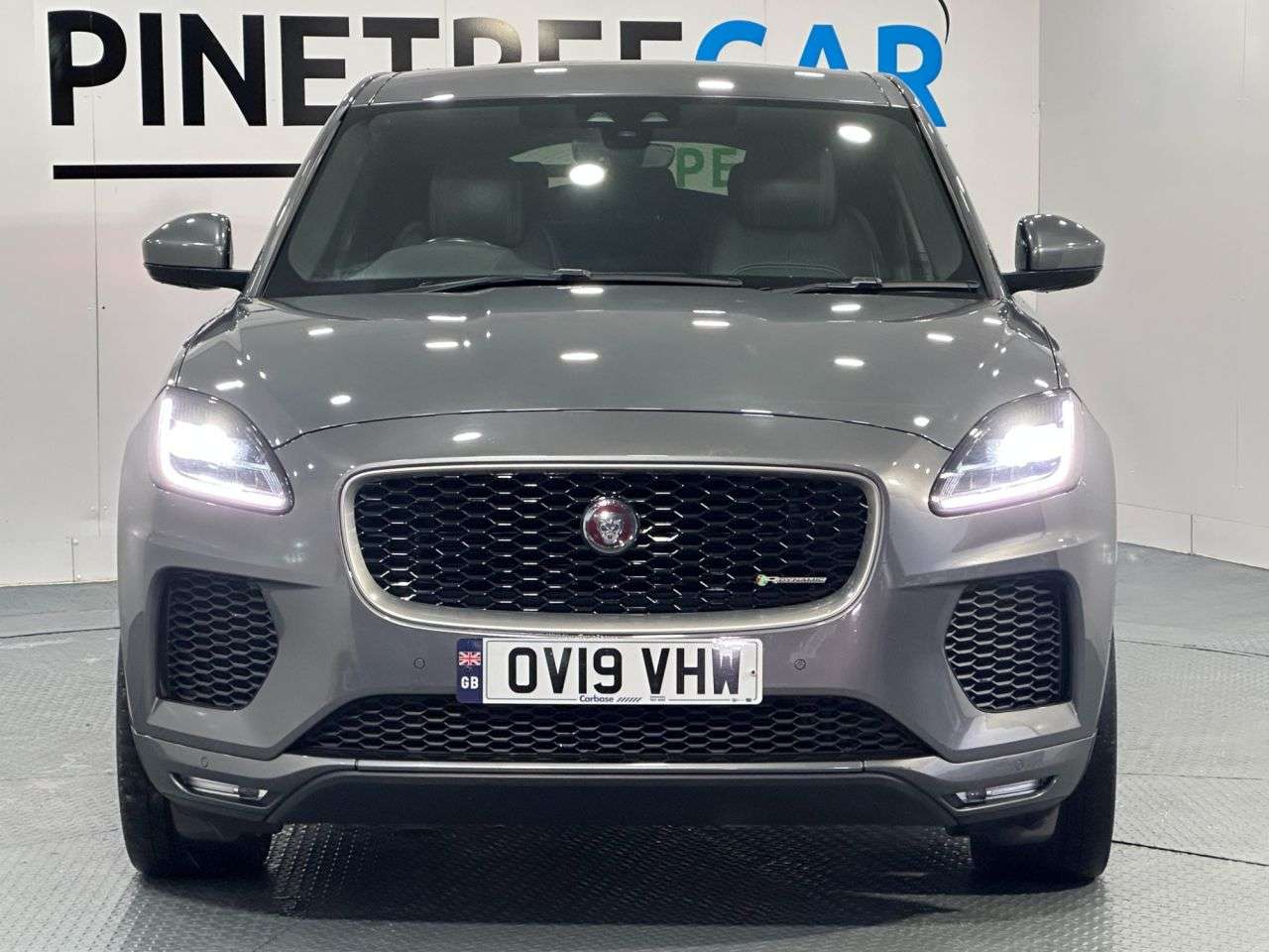 A 2019 JAGUAR E-PACE 2.0 D180 R-Dynamic HSE SUV 5dr Diesel Auto AWD Euro 6 (s/s) (180 ps) A 2019 JAGUAR E-PACE 2.0 D180 R-Dynamic HSE SUV 5dr Diesel Auto AWD Euro 6 (s/s) (180 ps)