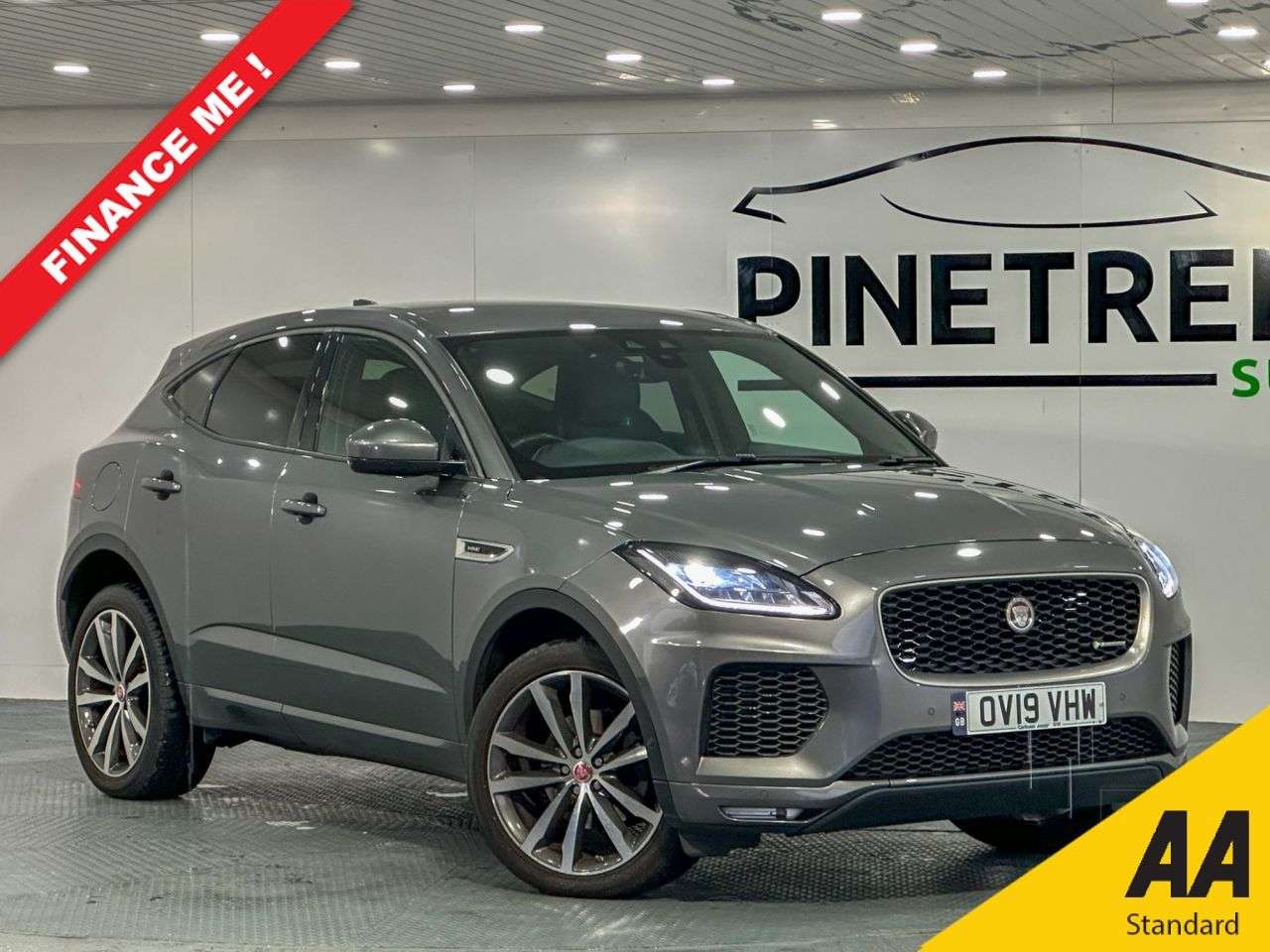A 2019 JAGUAR E-PACE 2.0 D180 R-Dynamic HSE SUV 5dr Diesel Auto AWD Euro 6 (s/s) (180 ps) A 2019 JAGUAR E-PACE 2.0 D180 R-Dynamic HSE SUV 5dr Diesel Auto AWD Euro 6 (s/s) (180 ps)