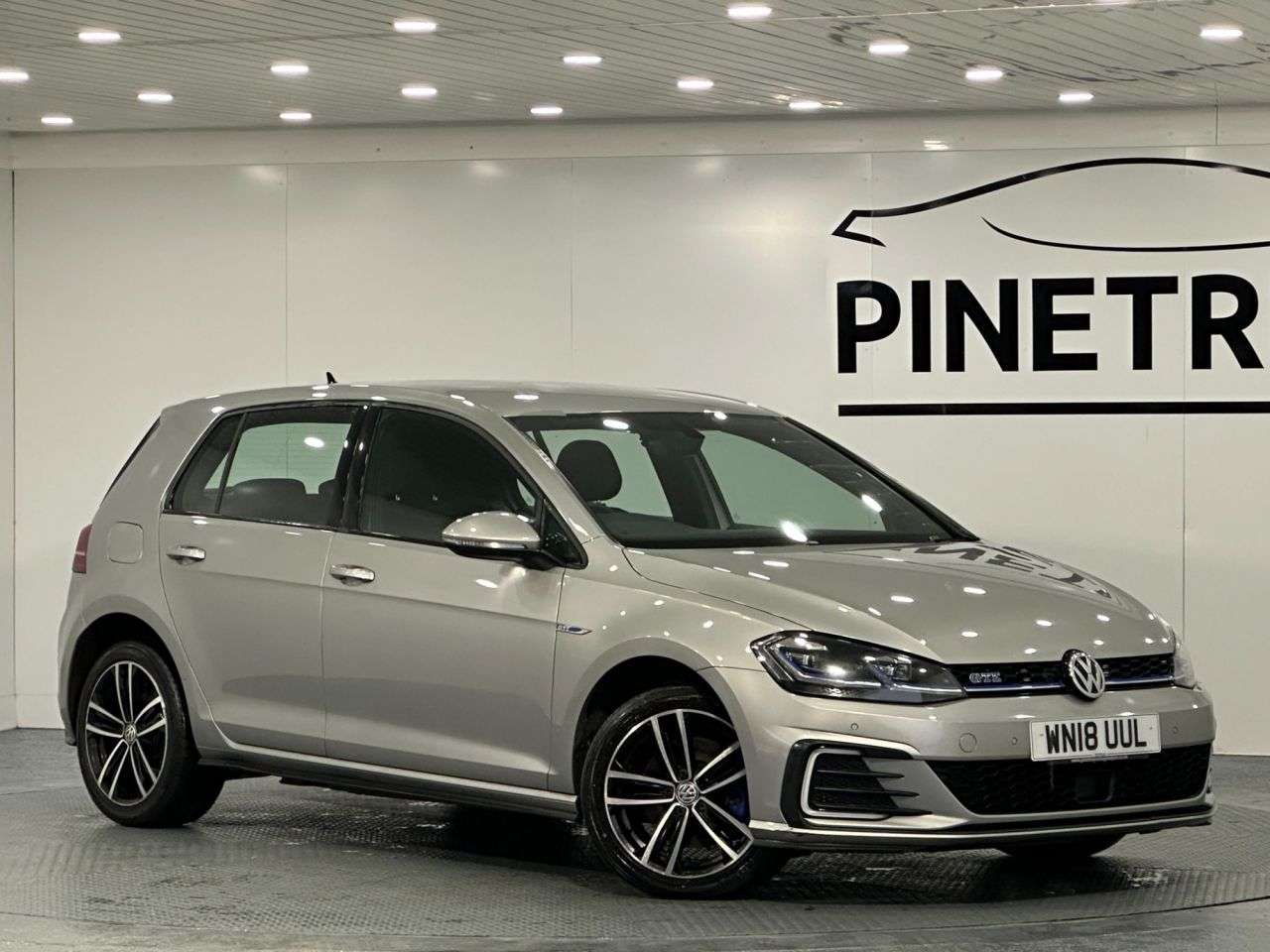 A 2018 VOLKSWAGEN GOLF 1.4 TSI 8.7kWh GTE Hatchback 5dr Petrol Plug-in Hybrid DSG Euro 6 (s/s) (20 A 2018 VOLKSWAGEN GOLF 1.4 TSI 8.7kWh GTE Hatchback 5dr Petrol Plug-in Hybrid DSG Euro 6 (s/s) (20