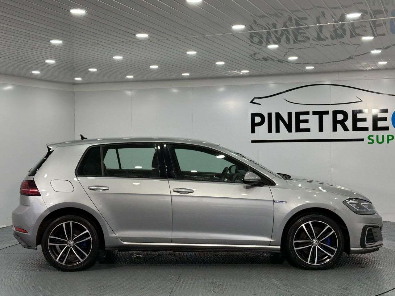 2018 VOLKSWAGEN GOLF 2018 VOLKSWAGEN GOLF