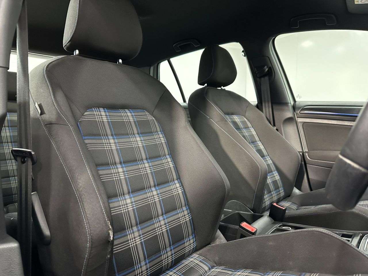 2018 VOLKSWAGEN GOLF 2018 VOLKSWAGEN GOLF