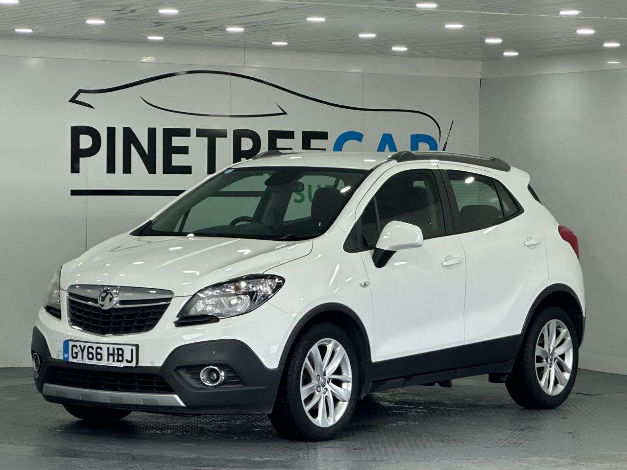 A 2016 VAUXHALL MOKKA 1.4i Turbo Tech Line SUV 5dr Petrol Manual 2WD Euro 6 (s/s) (140 ps) A 2016 VAUXHALL MOKKA 1.4i Turbo Tech Line SUV 5dr Petrol Manual 2WD Euro 6 (s/s) (140 ps)