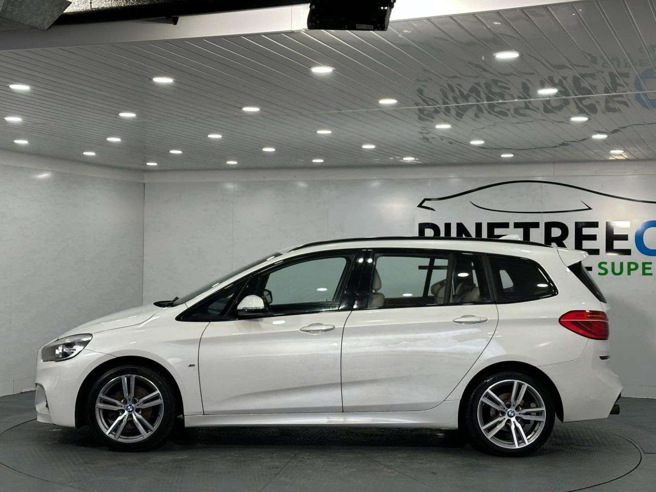 2016 BMW 2 SERIES GRAN TOURER 2016 BMW 2 SERIES GRAN TOURER