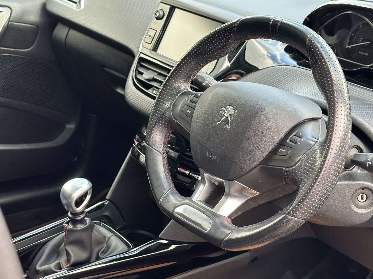 A 2017 PEUGEOT 2008 1.6 BlueHDi GT Line SUV 5dr Diesel Manual Euro 6 (s/s) (120 ps) A 2017 PEUGEOT 2008 1.6 BlueHDi GT Line SUV 5dr Diesel Manual Euro 6 (s/s) (120 ps)