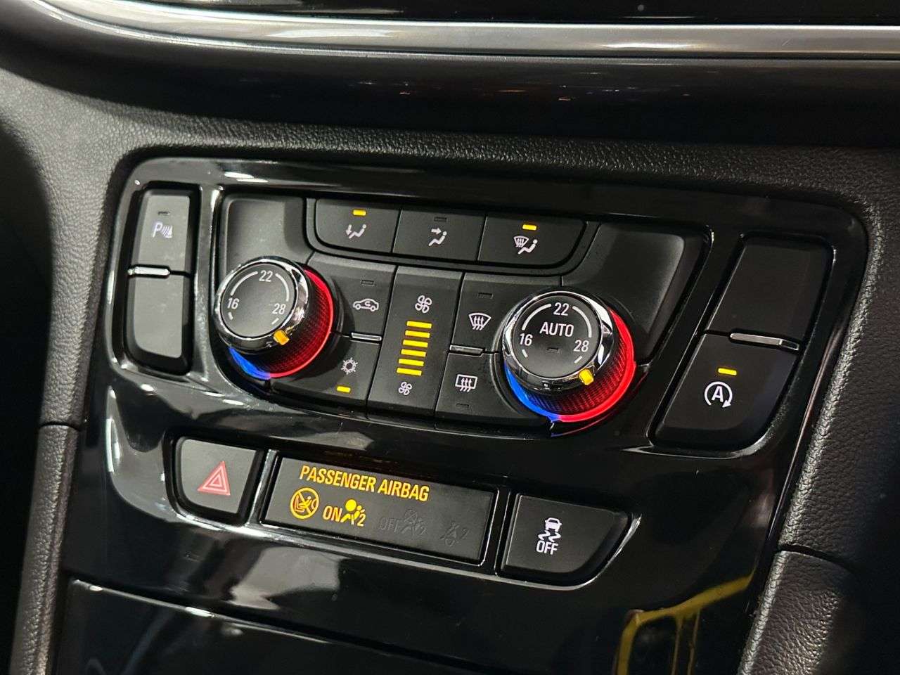 2017 VAUXHALL MOKKA X 2017 VAUXHALL MOKKA X