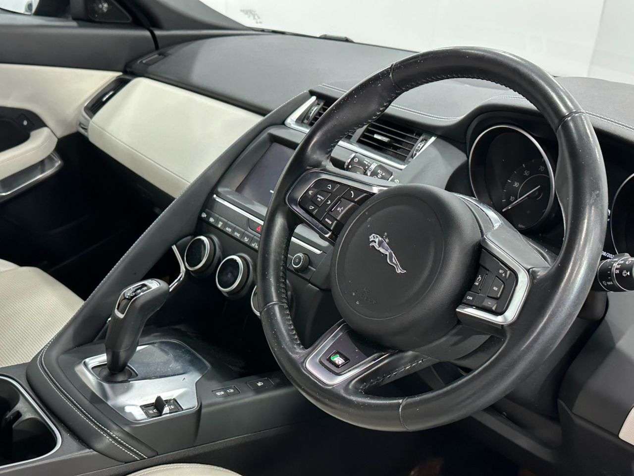 2020 JAGUAR E-PACE 2020 JAGUAR E-PACE