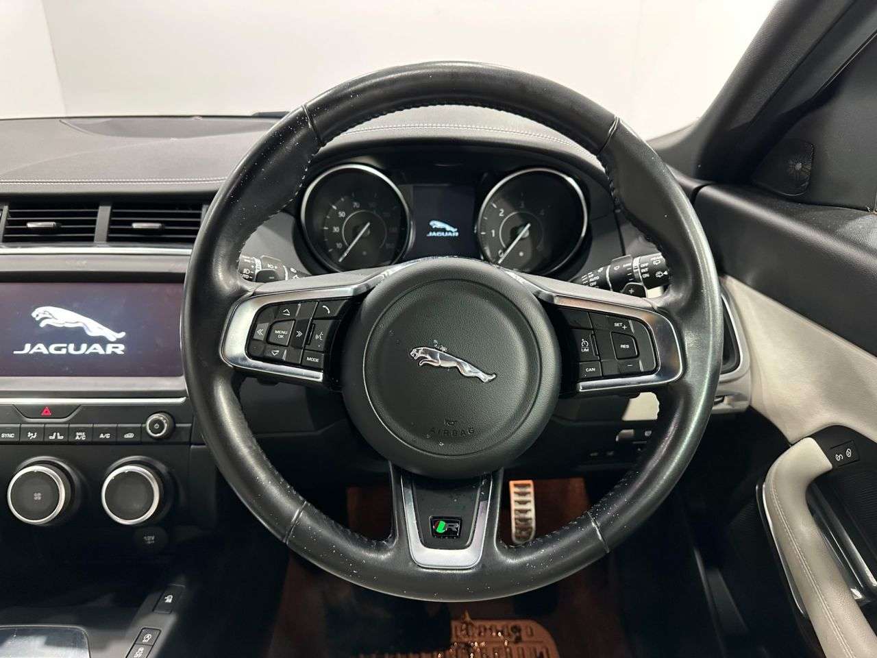 2020 JAGUAR E-PACE 2020 JAGUAR E-PACE