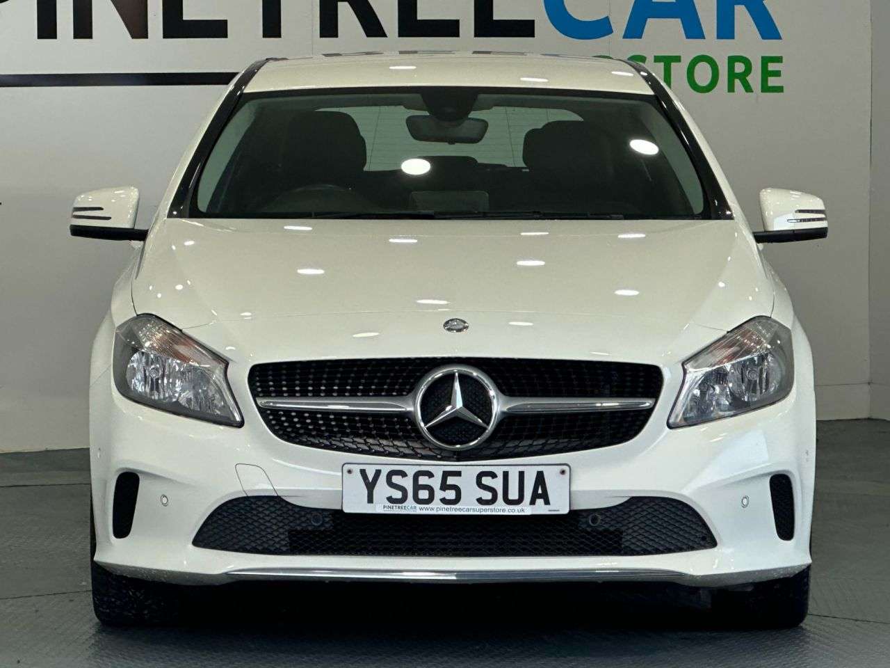 A 2015 MERCEDES-BENZ A-CLASS 1.5 A180d Sport (Executive) Hatchback 5dr Diesel Manual Euro 6 (s/s) (109 p A 2015 MERCEDES-BENZ A-CLASS 1.5 A180d Sport (Executive) Hatchback 5dr Diesel Manual Euro 6 (s/s) (109 p