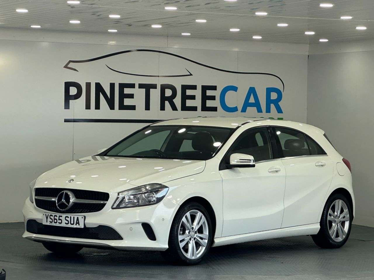 A 2015 MERCEDES-BENZ A-CLASS 1.5 A180d Sport (Executive) Hatchback 5dr Diesel Manual Euro 6 (s/s) (109 p A 2015 MERCEDES-BENZ A-CLASS 1.5 A180d Sport (Executive) Hatchback 5dr Diesel Manual Euro 6 (s/s) (109 p
