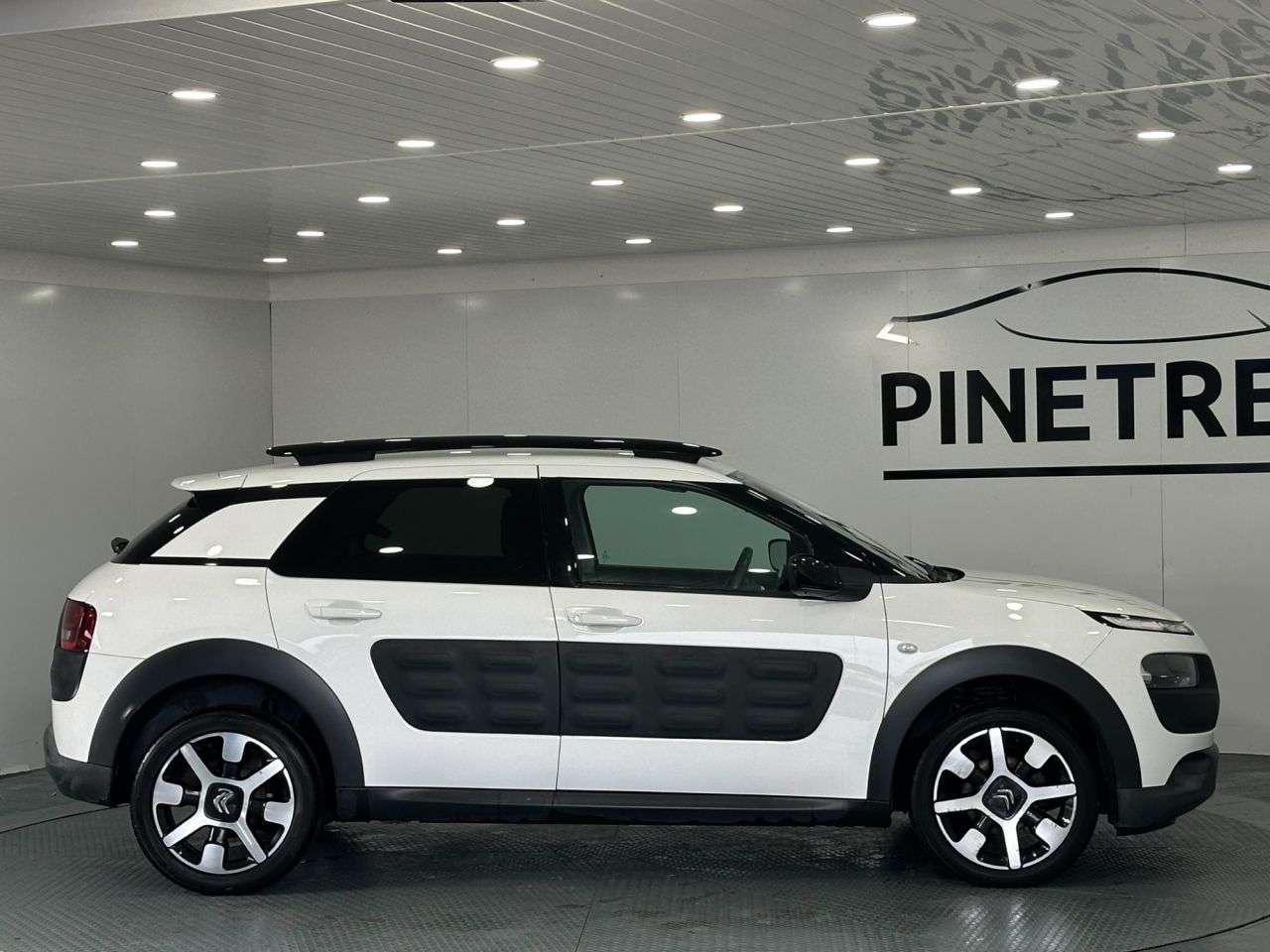 2015 CITROEN C4 CACTUS 2015 CITROEN C4 CACTUS