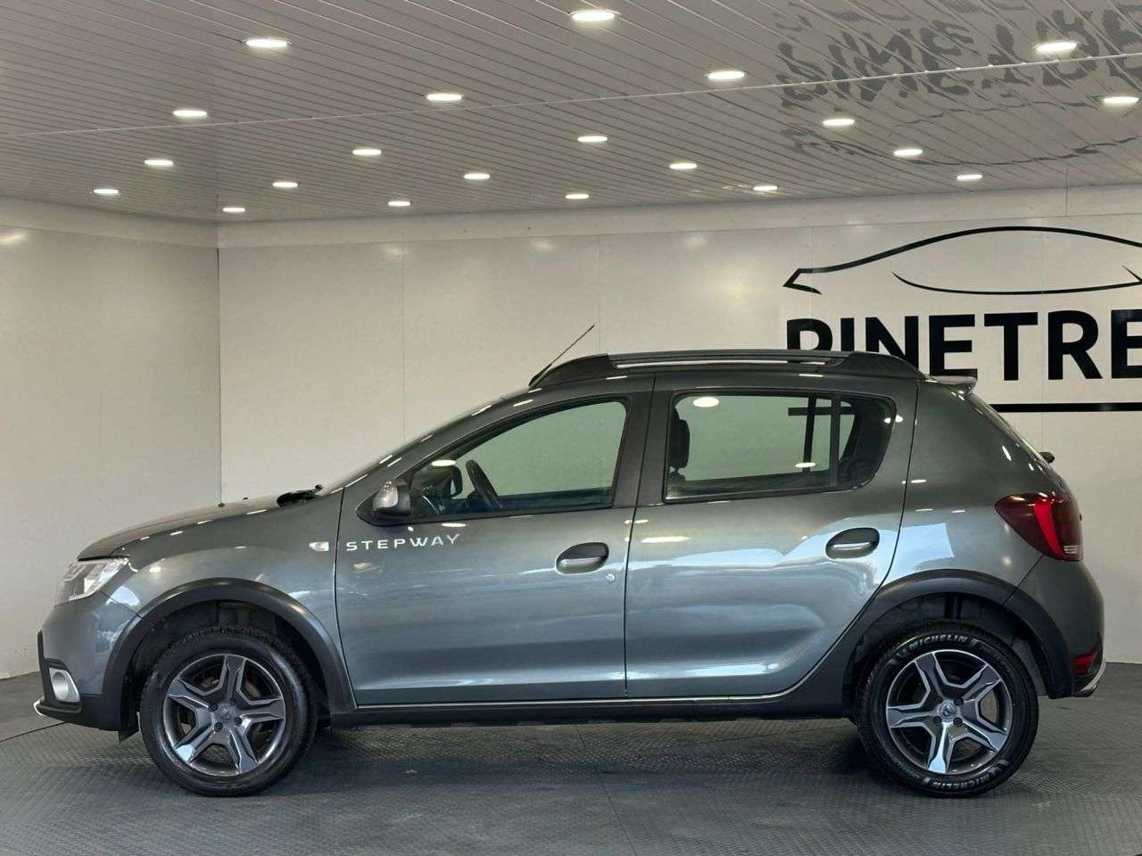 2017 DACIA SANDERO STEPWAY 2017 DACIA SANDERO STEPWAY