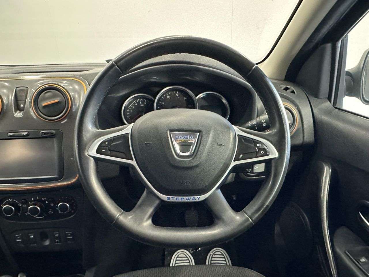 2017 DACIA SANDERO STEPWAY 2017 DACIA SANDERO STEPWAY