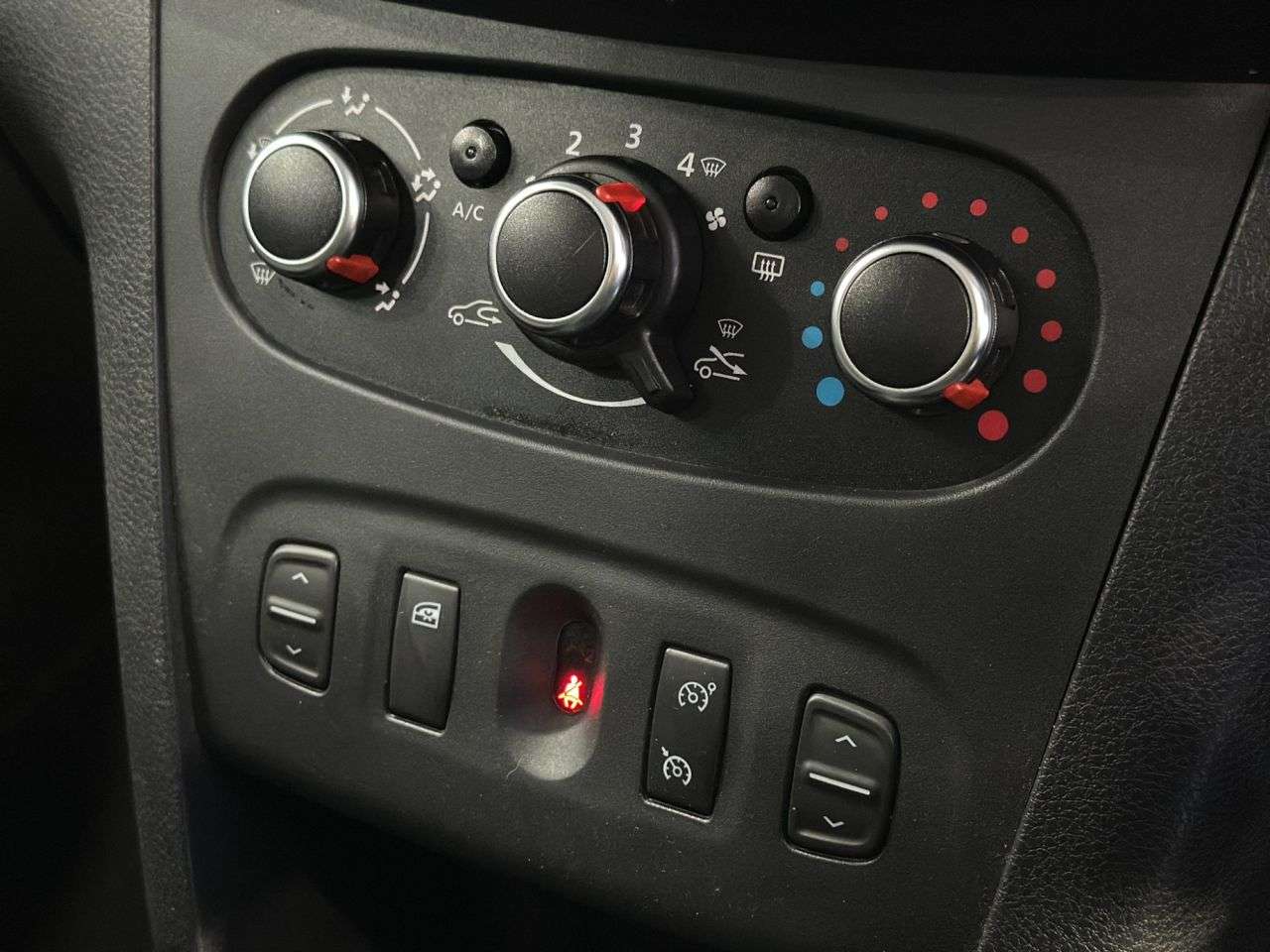 2017 DACIA SANDERO STEPWAY 2017 DACIA SANDERO STEPWAY