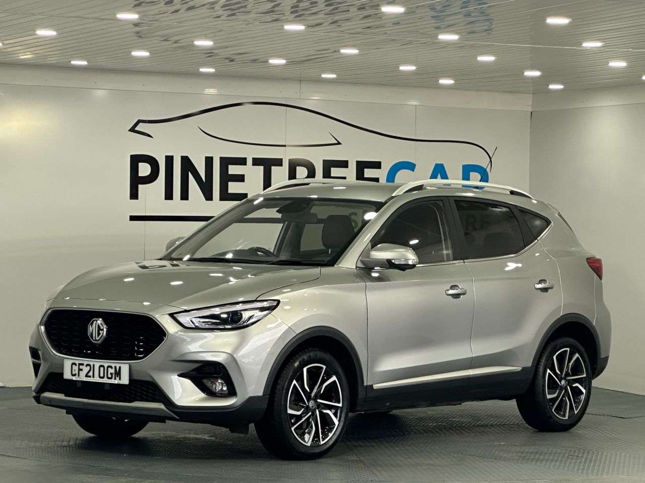 A 2021 MG MG ZS 1.5 VTi-TECH Exclusive SUV 5dr Petrol Manual Euro 6 (s/s) (106 ps) A 2021 MG MG ZS 1.5 VTi-TECH Exclusive SUV 5dr Petrol Manual Euro 6 (s/s) (106 ps)