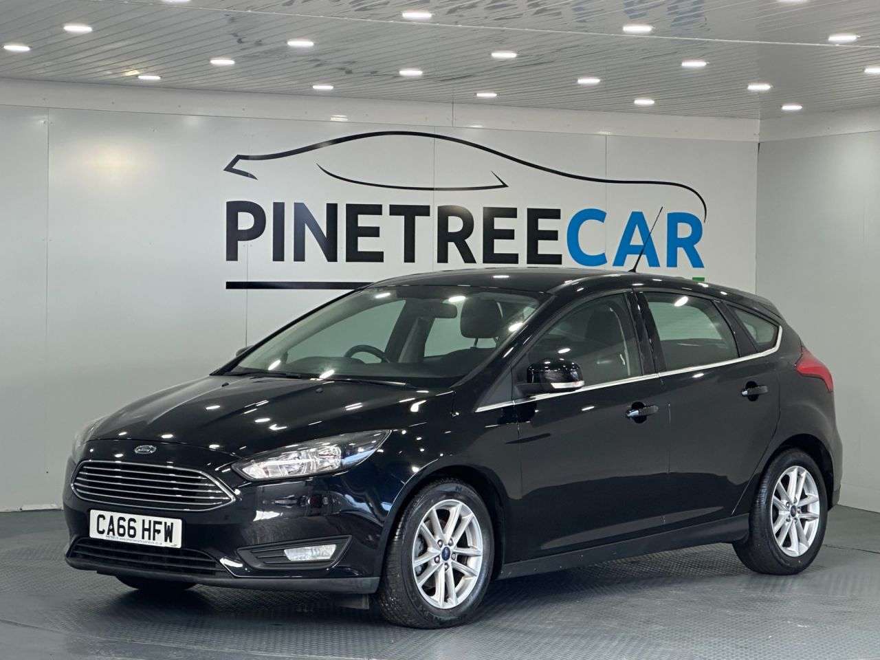 A 2016 FORD FOCUS 1.5 TDCi Zetec Hatchback 5dr Diesel Manual Euro 6 (s/s) (120 ps) A 2016 FORD FOCUS 1.5 TDCi Zetec Hatchback 5dr Diesel Manual Euro 6 (s/s) (120 ps)