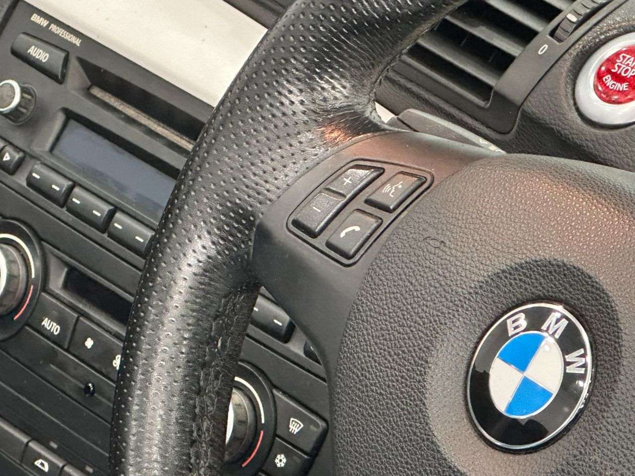 2011 BMW 1 SERIES 2011 BMW 1 SERIES