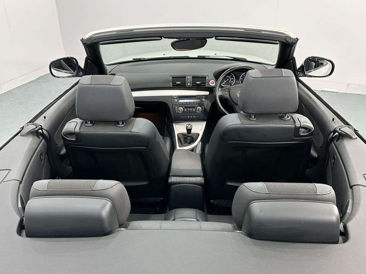 2011 BMW 1 SERIES 2011 BMW 1 SERIES