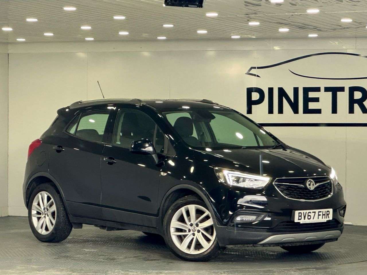 A 2017 VAUXHALL MOKKA X 1.4i Turbo Active SUV 5dr Petrol Manual Euro 6 (s/s) (140 ps) A 2017 VAUXHALL MOKKA X 1.4i Turbo Active SUV 5dr Petrol Manual Euro 6 (s/s) (140 ps)