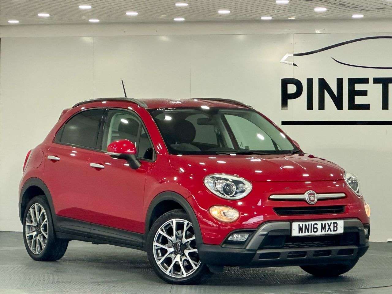 A 2016 FIAT 500X 1.6 MultiJetII Cross Plus SUV 5dr Diesel Manual Euro 6 (s/s) (120 ps) A 2016 FIAT 500X 1.6 MultiJetII Cross Plus SUV 5dr Diesel Manual Euro 6 (s/s) (120 ps)