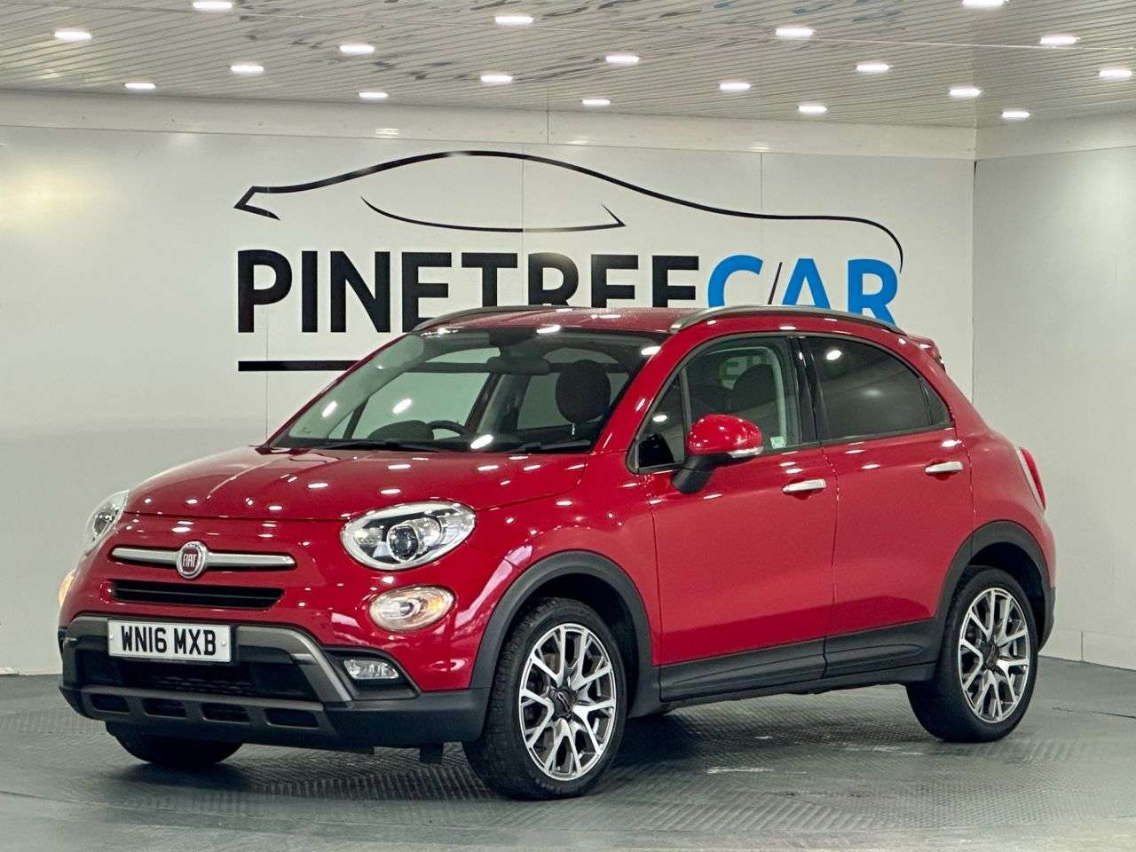 A 2016 FIAT 500X 1.6 MultiJetII Cross Plus SUV 5dr Diesel Manual Euro 6 (s/s) (120 ps) A 2016 FIAT 500X 1.6 MultiJetII Cross Plus SUV 5dr Diesel Manual Euro 6 (s/s) (120 ps)