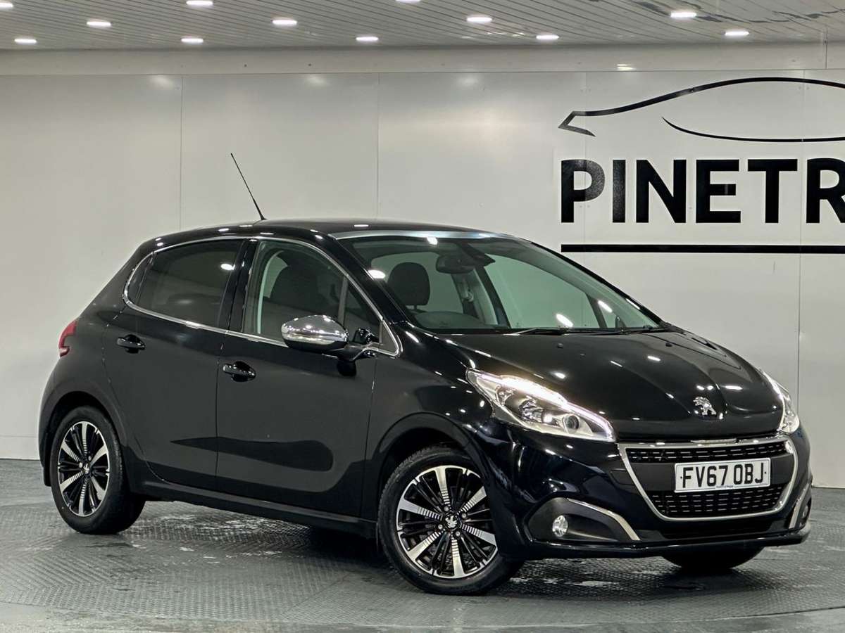 Check out this Peugeot 208 2017 Petrol Manual