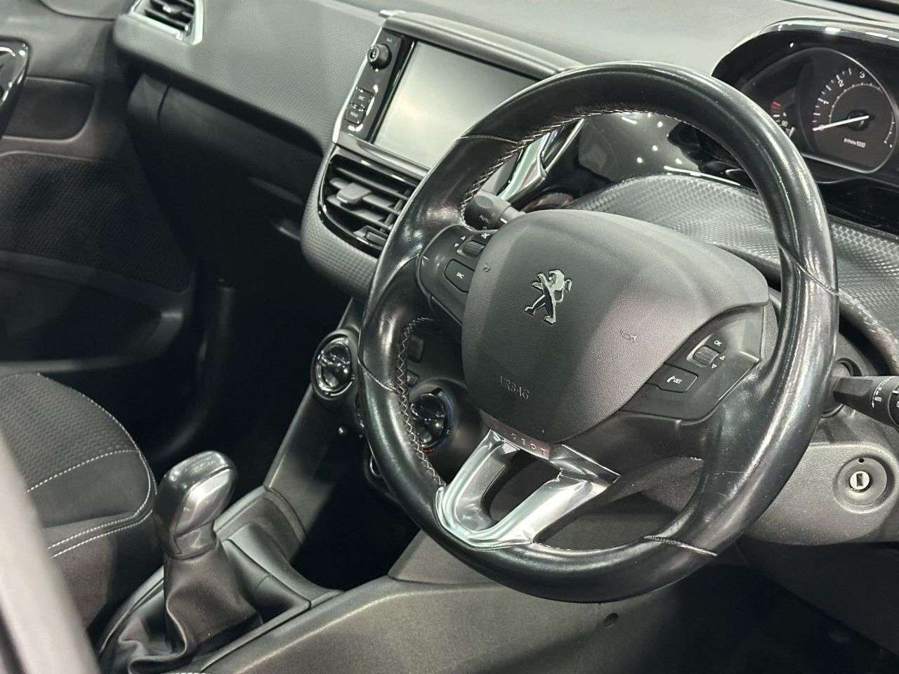 2017 PEUGEOT 208 2017 PEUGEOT 208
