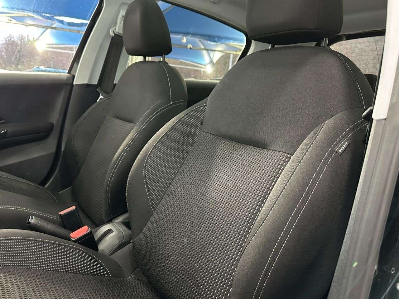 2017 PEUGEOT 208 2017 PEUGEOT 208