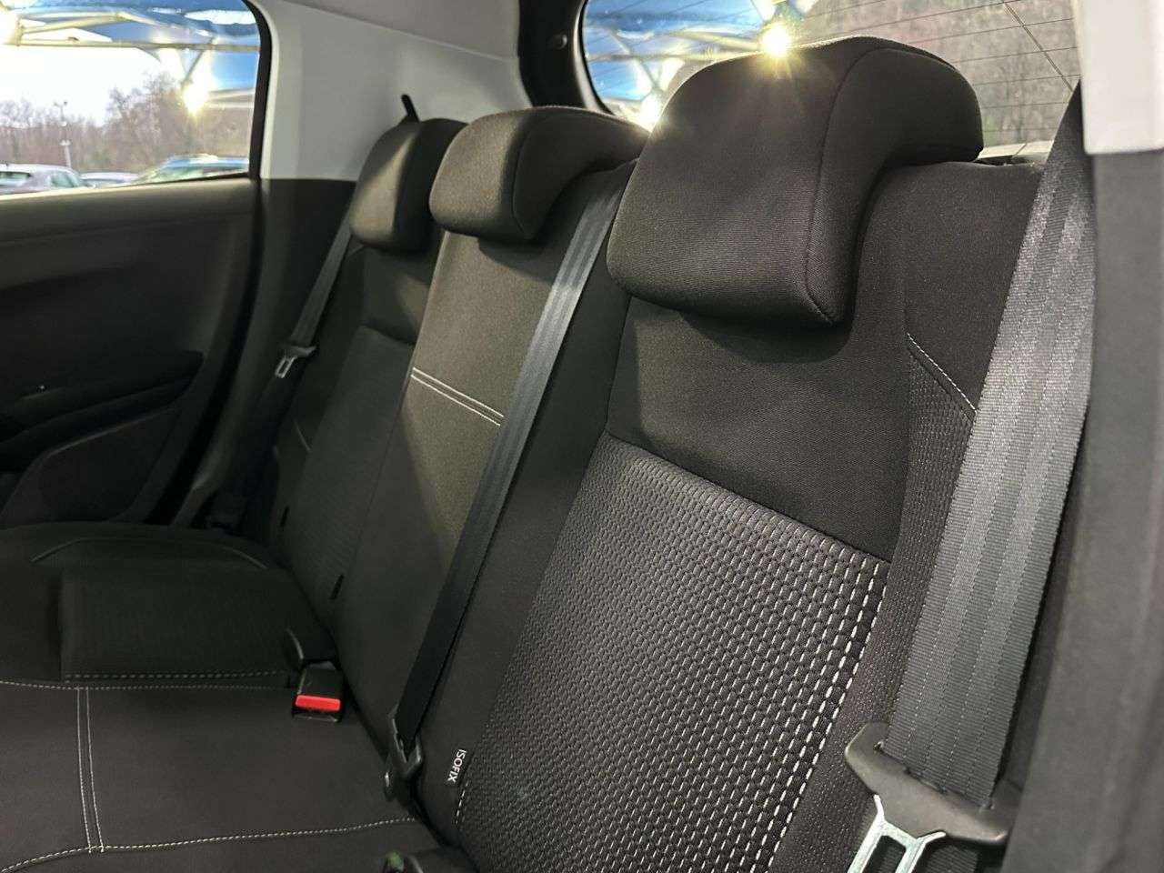 2017 PEUGEOT 208 2017 PEUGEOT 208