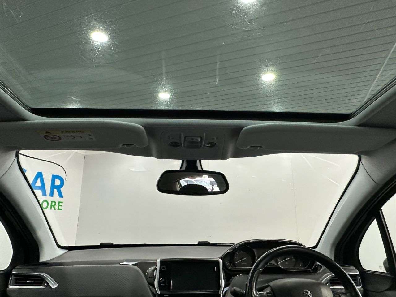 2017 PEUGEOT 208 2017 PEUGEOT 208