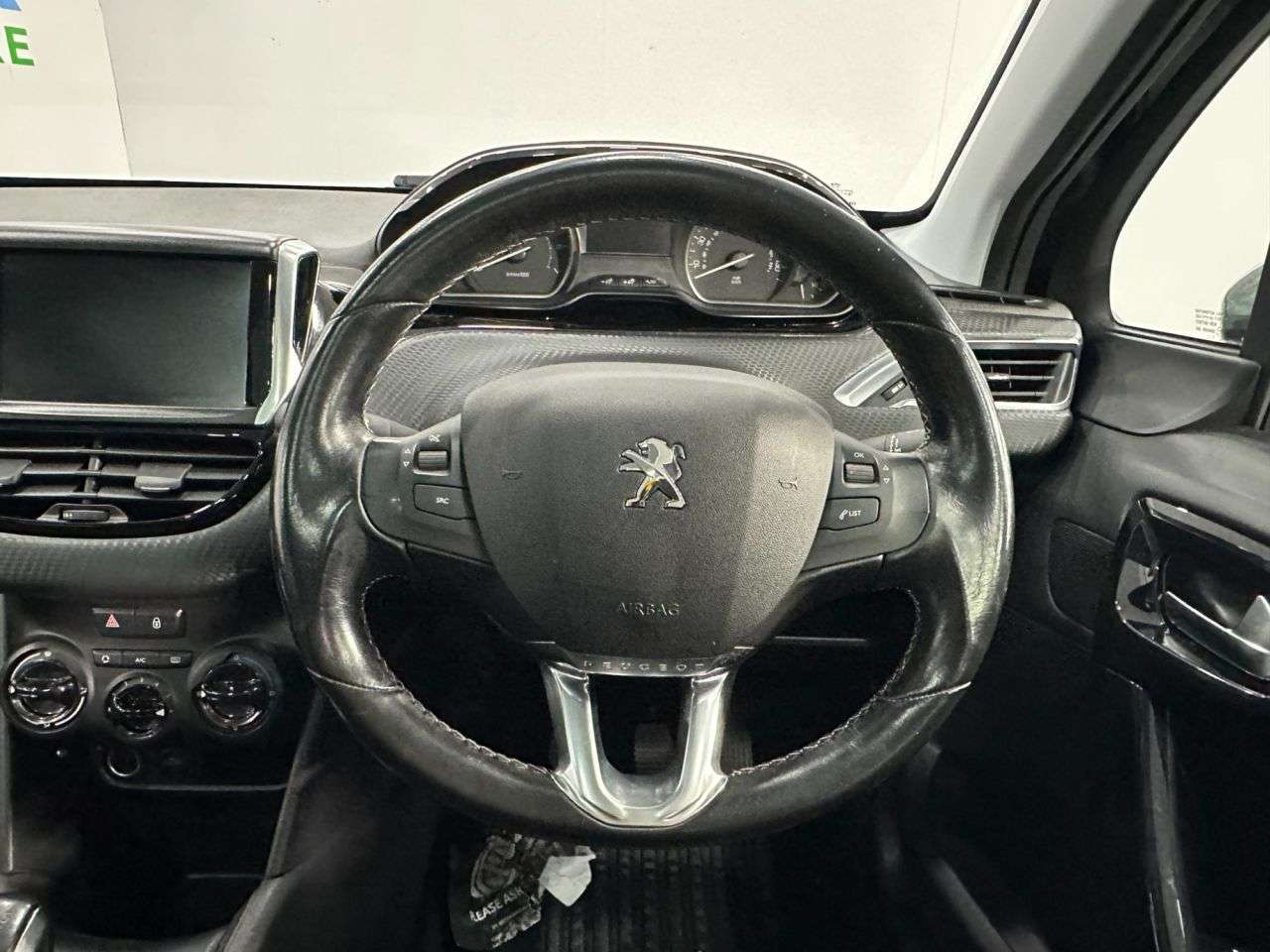 2017 PEUGEOT 208 2017 PEUGEOT 208
