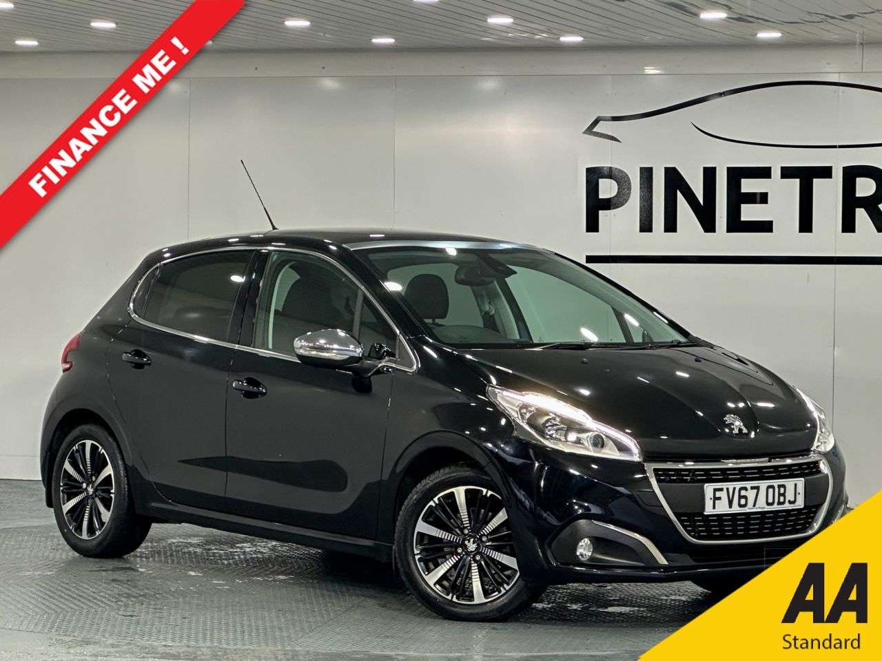 A 2017 PEUGEOT 208 1.2 PureTech Allure Premium Hatchback 5dr Petrol Manual Euro 6 (s/s) (82 ps A 2017 PEUGEOT 208 1.2 PureTech Allure Premium Hatchback 5dr Petrol Manual Euro 6 (s/s) (82 ps